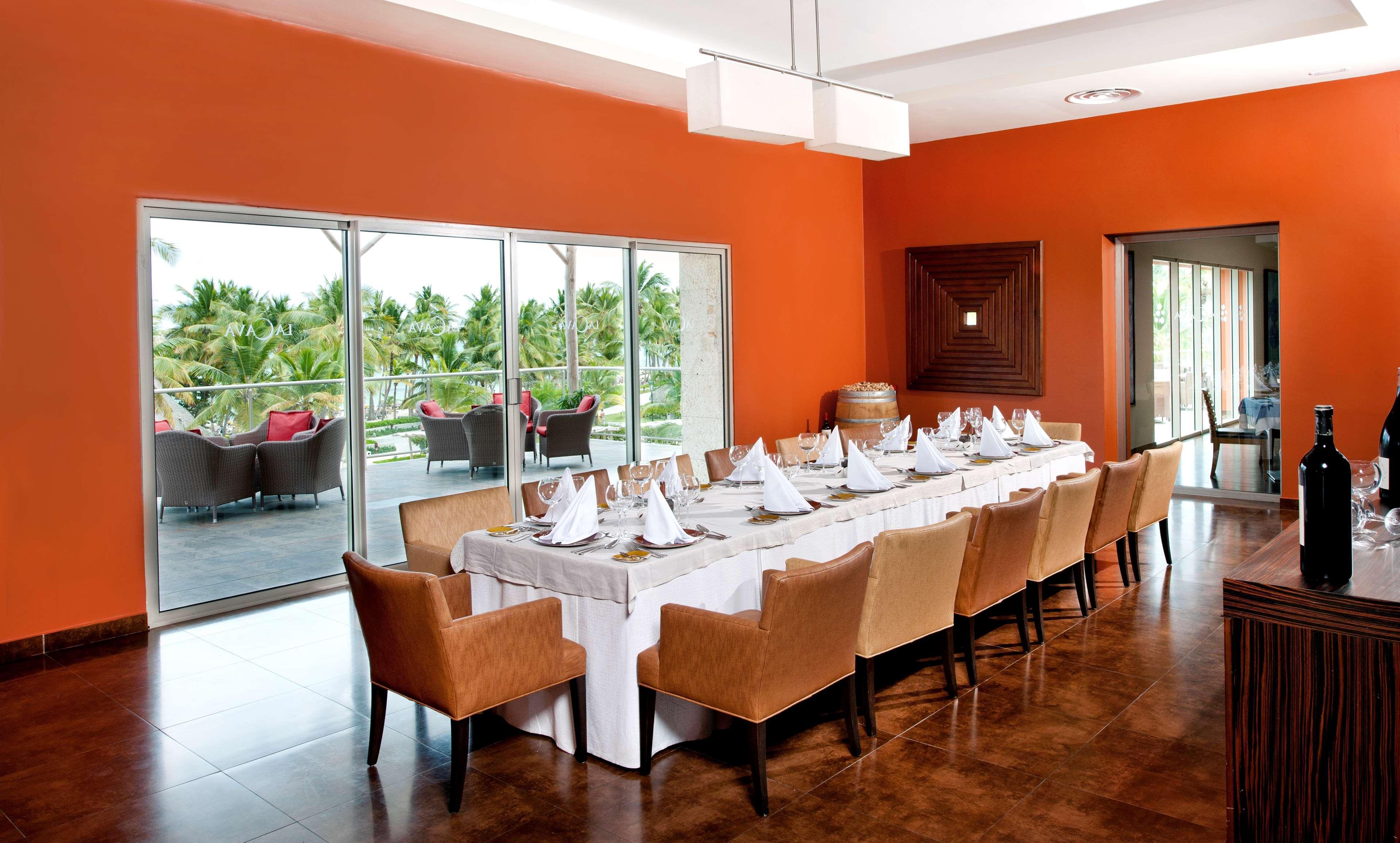 Barceló Bávaro Palace All Inclusive Esterno foto A private dining room at the Taj Bengal