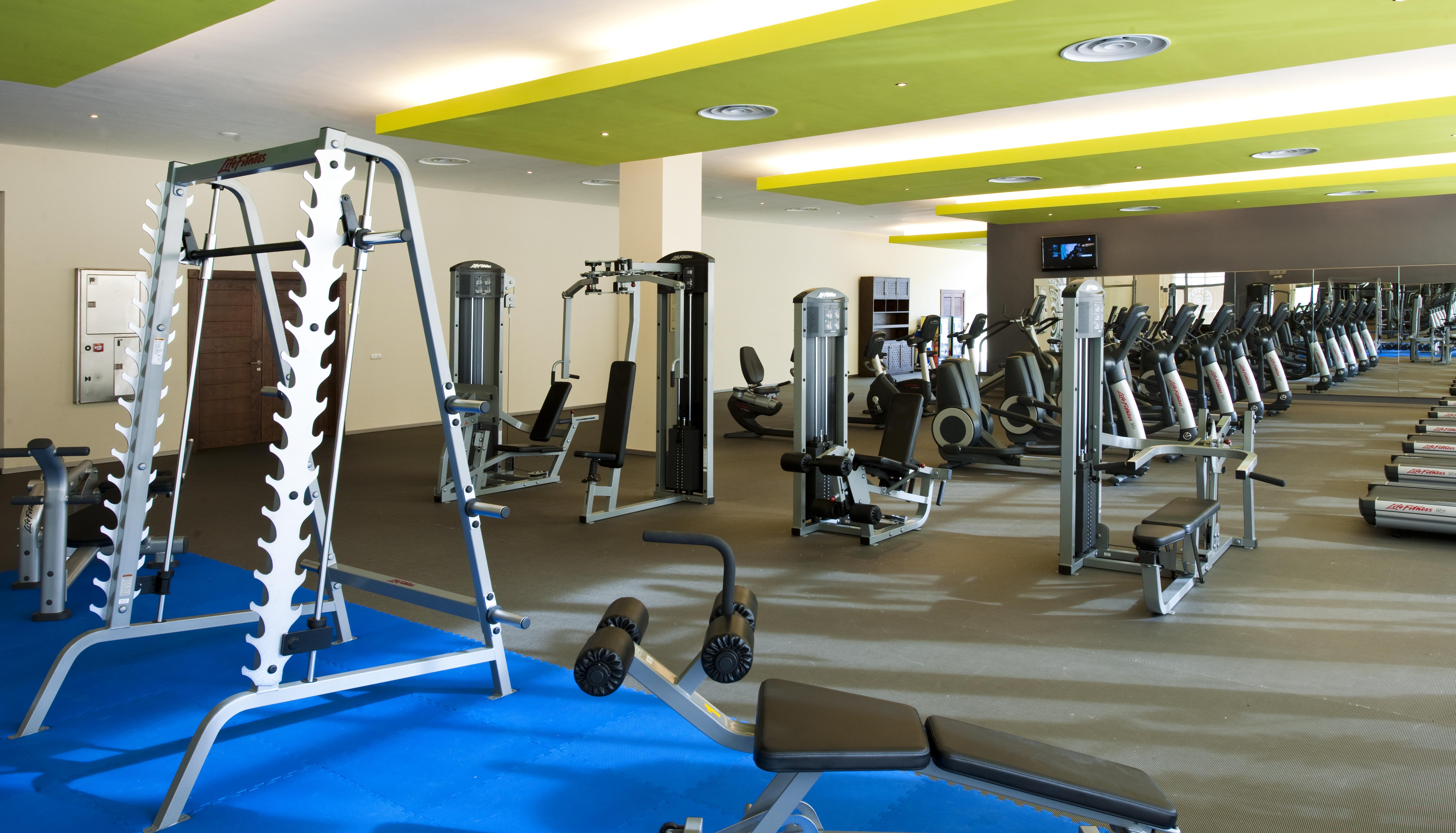 Barceló Bávaro Palace All Inclusive Esterno foto A gym in a hotel