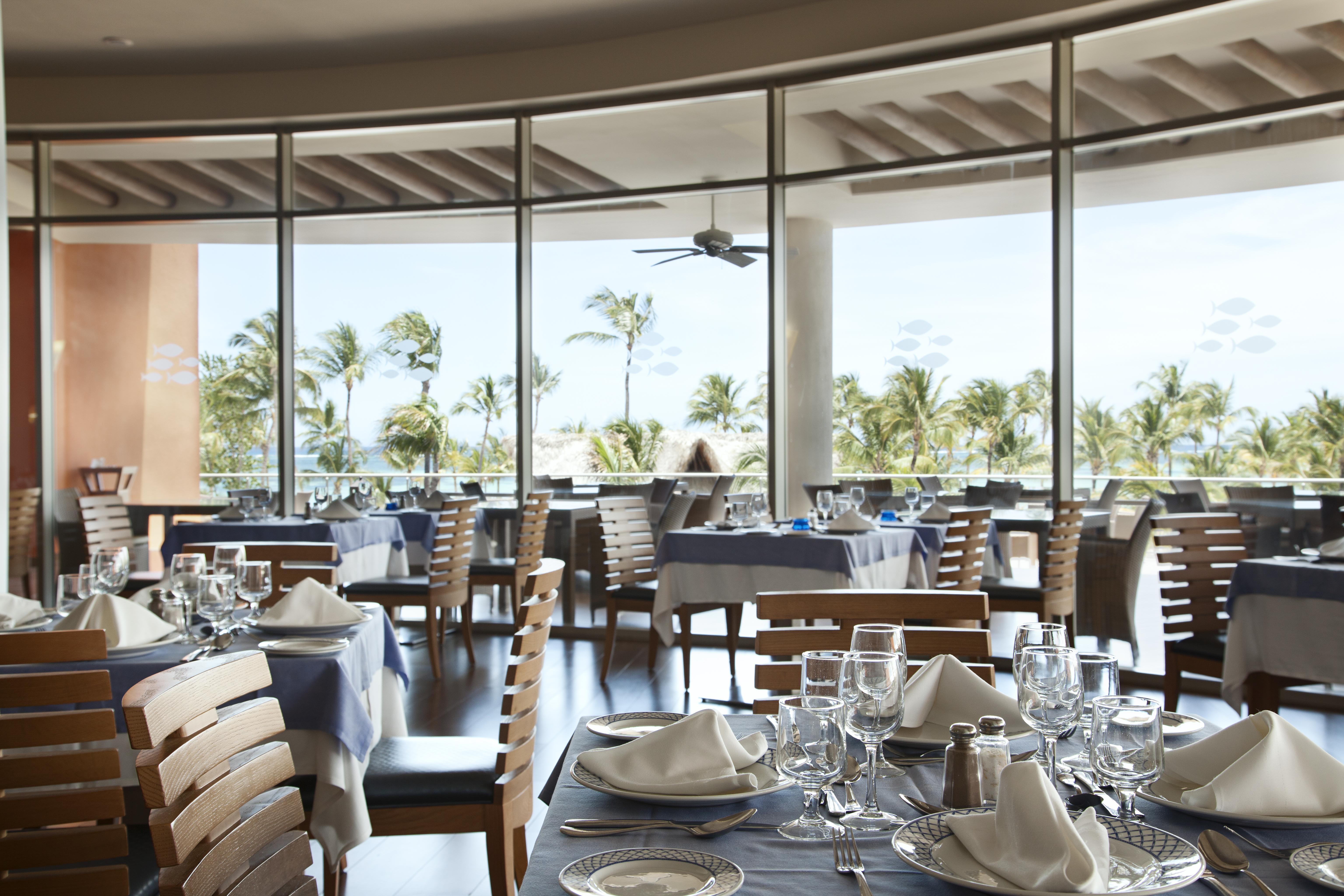 Barceló Bávaro Palace All Inclusive Esterno foto Restaurant at the Hard Rock Hotel