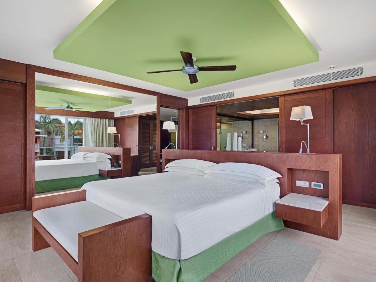 Barceló Bávaro Palace All Inclusive Esterno foto A bedroom at the hotel