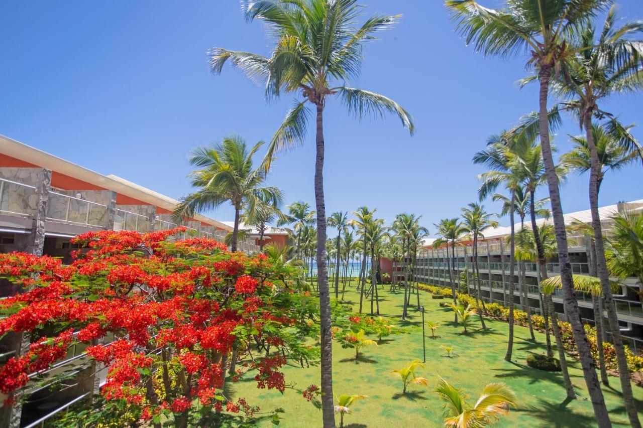 Barceló Bávaro Palace All Inclusive Esterno foto The resort's grounds