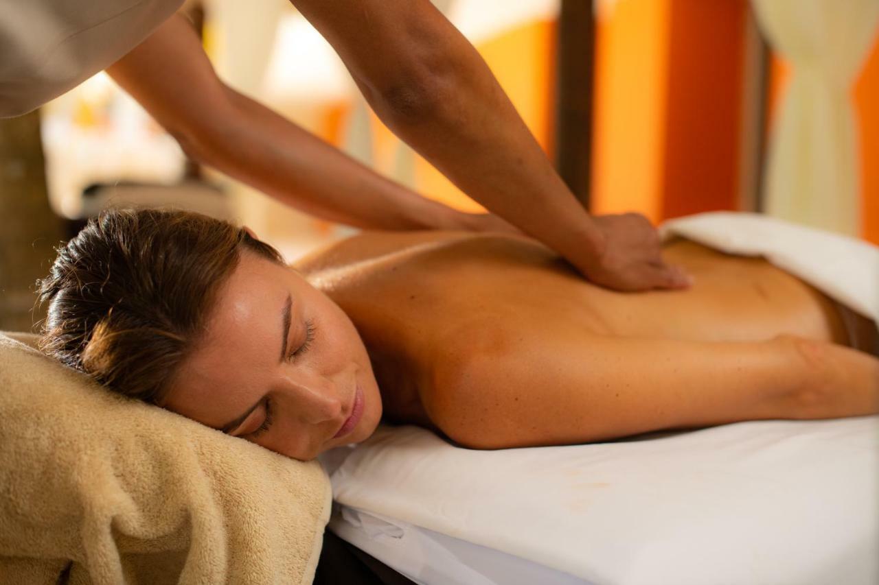 Barceló Bávaro Palace All Inclusive Esterno foto Massage